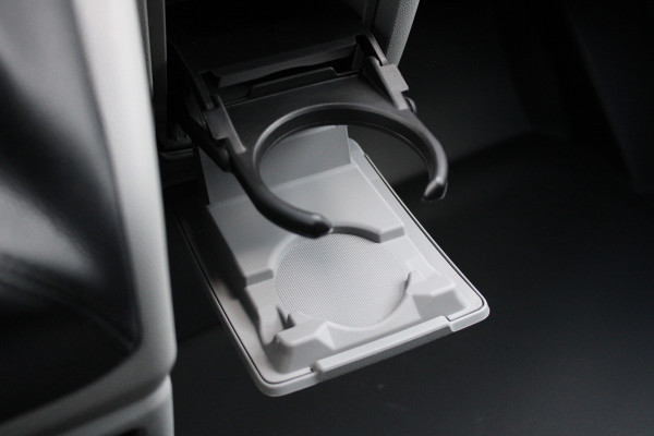 Ford Transit Custom 320 2.0 TDCI L2H1 Limited 150pk - 2x Schuifdeur - Adaptive Cruise - Verwarmd stuur - Blind spot - Navigatie - Camera - Draadloos