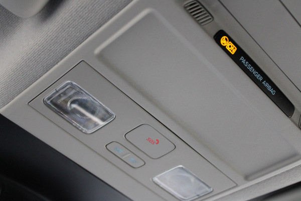 Ford Transit Custom 320 2.0 TDCI L2H1 Limited 150pk - 2x Schuifdeur - Adaptive Cruise - Verwarmd stuur - Blind spot - Navigatie - Camera - Draadloos