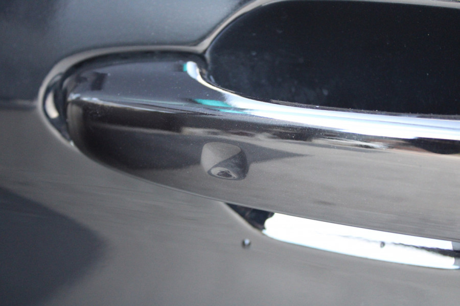 Ford Transit Custom 320 2.0 TDCI L2H1 Limited 150pk - 2x Schuifdeur - Adaptive Cruise - Verwarmd stuur - Blind spot - Navigatie - Camera - Draadloos