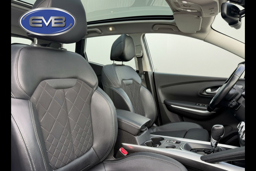 Renault Kadjar 1.3 TCe Black Edition,VOL OPTIES, panoramadak, 19 inch,trekhaak,achteruitrijcamera, 1/2 lederen sportinterieur, led