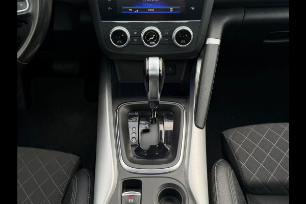 Renault Kadjar 1.3 TCe Black Edition,VOL OPTIES, panoramadak, 19 inch,trekhaak,achteruitrijcamera, 1/2 lederen sportinterieur, led