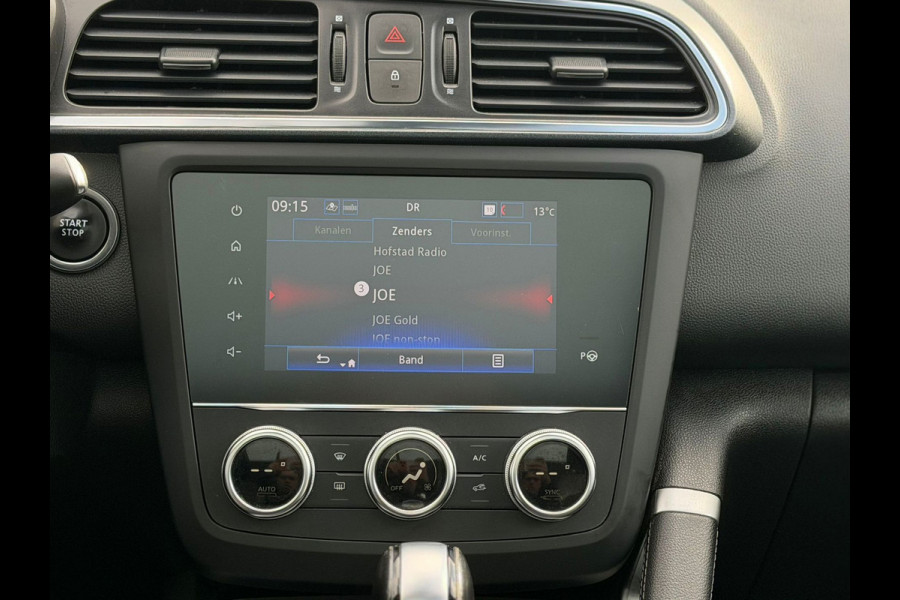 Renault Kadjar 1.3 TCe Black Edition,VOL OPTIES, panoramadak, 19 inch,trekhaak,achteruitrijcamera, 1/2 lederen sportinterieur, led