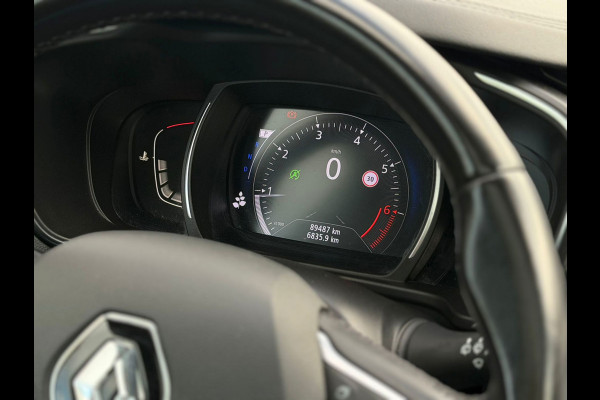 Renault Kadjar 1.3 TCe Black Edition,VOL OPTIES, panoramadak, 19 inch,trekhaak,achteruitrijcamera, 1/2 lederen sportinterieur, led