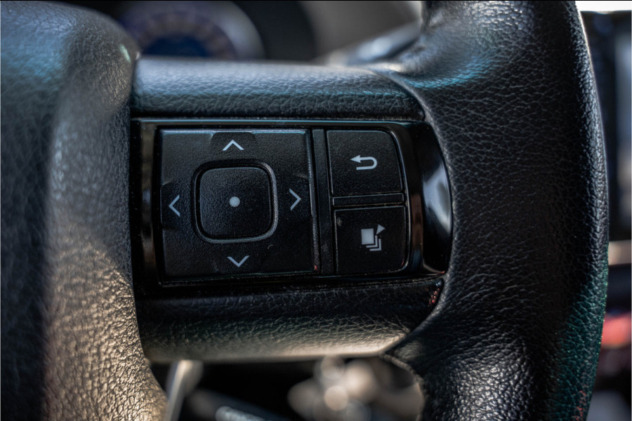 Toyota Hilux 2.4 D 4WD | 150 PK | Automaat | Camera | Cruise | Navi | Trekhaak