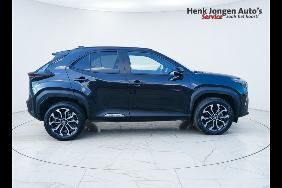 Toyota Yaris Cross 1.5 Hybrid 115 First Edition Rijklaar + Fabrieksgarantie Henk Jongen Auto's in Helmond,  al 50 jaar service zoals 't hoort!