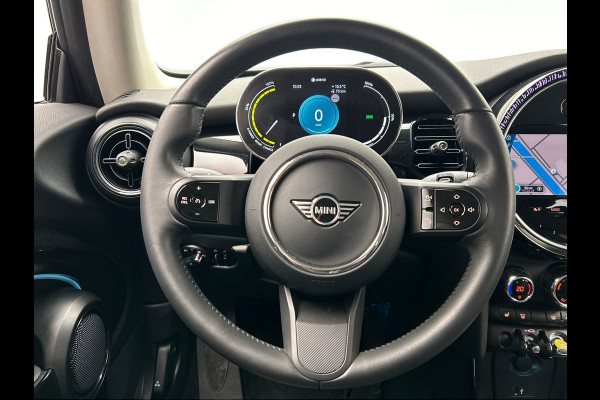 MINI Mini Electric Essential 33 kWh | SOH 100 % | Apple/Carplay | Stoelverwarming | Climate/Control