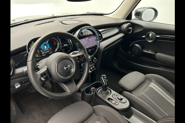 MINI Mini Electric Essential 33 kWh | SOH 100 % | Apple/Carplay | Stoelverwarming | Climate/Control
