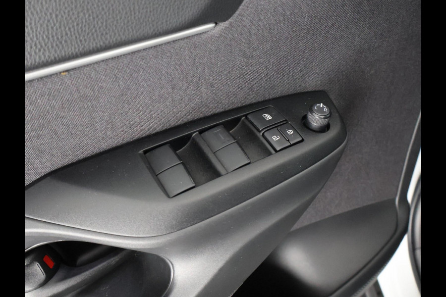 Toyota Yaris Cross 1.5 Hybrid 115 Dynamic | Stuur-/Stoelverwarming | Draadloze telefoonlader | Adaptieve Cruise Control |