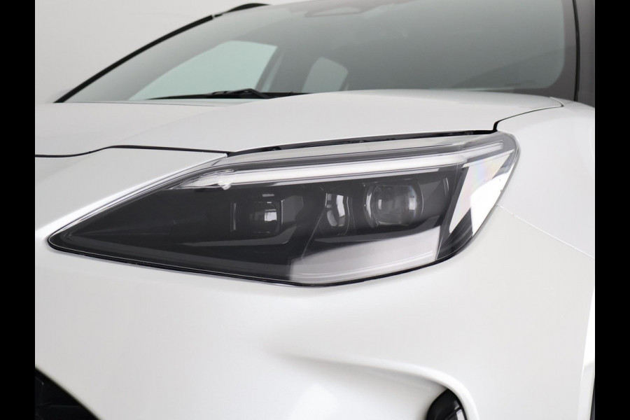 Toyota Yaris Cross 1.5 Hybrid 115 Dynamic | Stuur-/Stoelverwarming | Draadloze telefoonlader | Adaptieve Cruise Control |