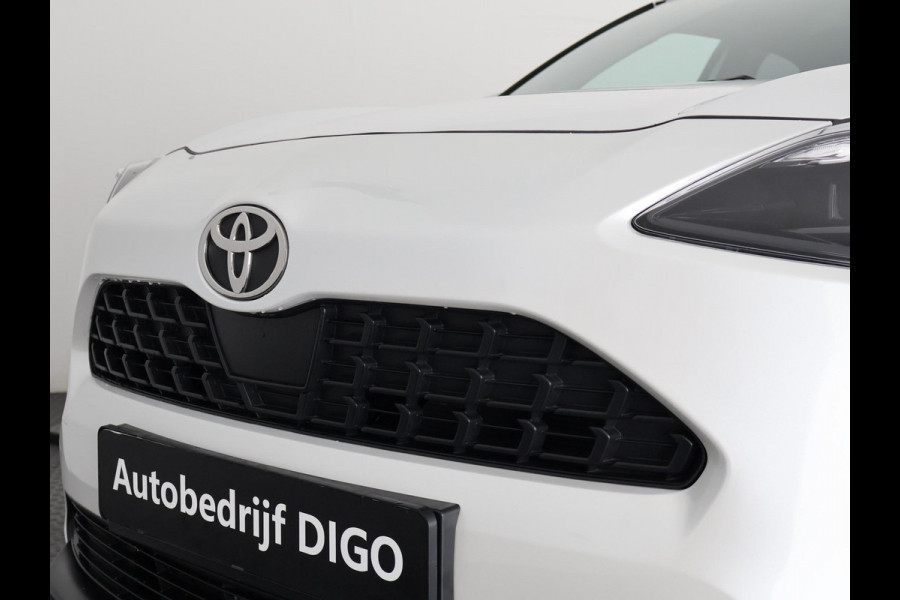 Toyota Yaris Cross 1.5 Hybrid 115 Dynamic | Stuur-/Stoelverwarming | Draadloze telefoonlader | Adaptieve Cruise Control |