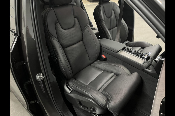 Volvo XC90 T8 AWD Ultra Dark Luchtvering | Massage | Bowers & Wilkins | Trekhaak | Adapt. Cruise | Stoelventilatie | 22" wielen | 360 camera | Head-up