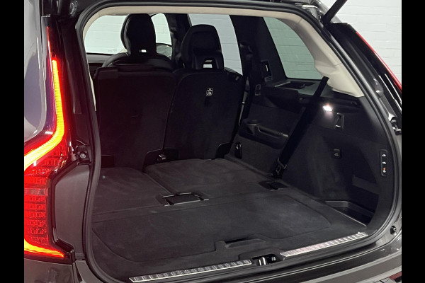 Volvo XC90 T8 AWD Ultra Dark Luchtvering | Massage | Bowers & Wilkins | Trekhaak | Adapt. Cruise | Stoelventilatie | 22" wielen | 360 camera | Head-up