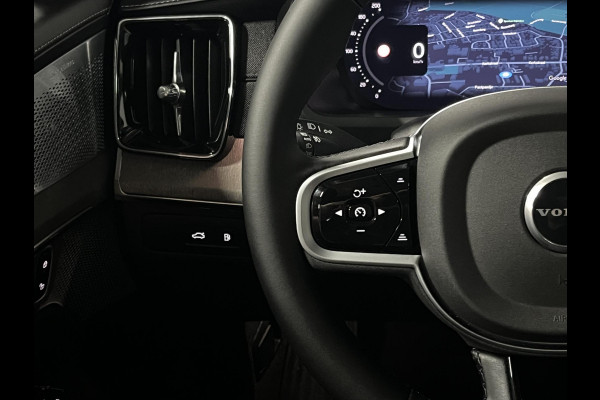 Volvo XC90 T8 AWD Ultra Dark Luchtvering | Massage | Bowers & Wilkins | Trekhaak | Adapt. Cruise | Stoelventilatie | 22" wielen | 360 camera | Head-up