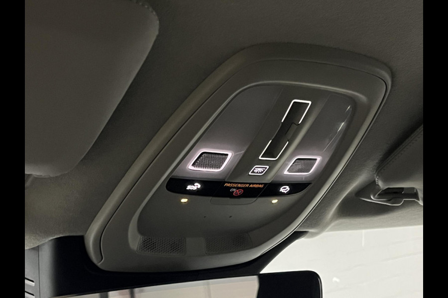 Volvo XC90 T8 AWD Ultra Dark Luchtvering | Massage | Bowers & Wilkins | Trekhaak | Adapt. Cruise | Stoelventilatie | 22" wielen | 360 camera | Head-up