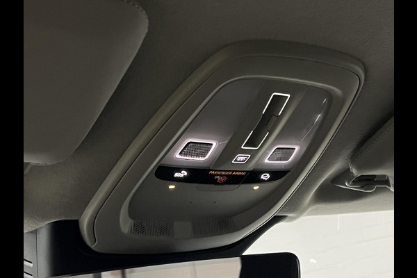 Volvo XC90 T8 AWD Ultra Dark Luchtvering | Massage | Bowers & Wilkins | Trekhaak | Adapt. Cruise | Stoelventilatie | 22" wielen | 360 camera | Head-up