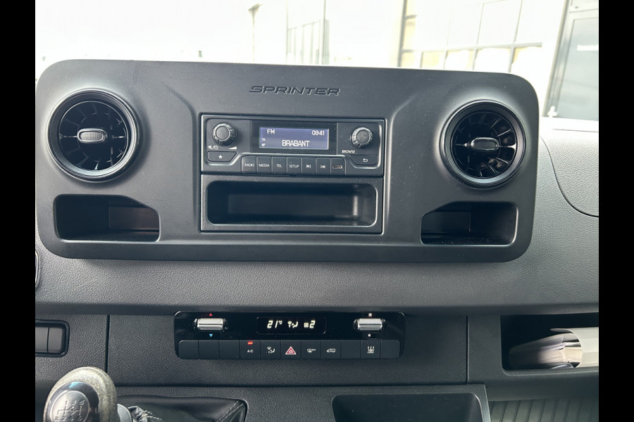Mercedes-Benz Sprinter 317 CDI L2 D.C Open laadbak / 3500KG Trekhaak / Airco / Standkachel