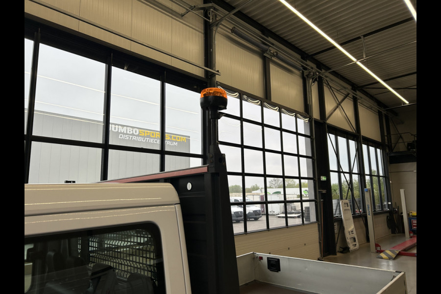 Mercedes-Benz Sprinter 317 CDI L2 D.C Open laadbak / 3500KG Trekhaak / Airco / Standkachel