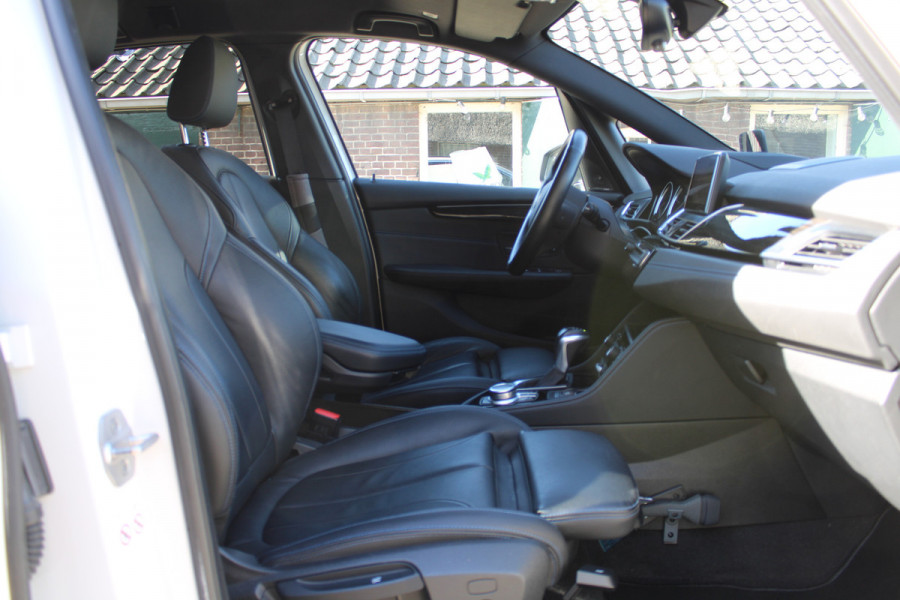 BMW 2 Serie Active Tourer 225xe PHEV High Exe SOh 90.6% M-SPORT LEER LED NAVI 36000KM!!!