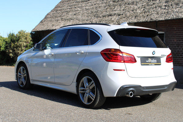 BMW 2 Serie Active Tourer 225xe PHEV High Exe SOh 90.6% M-SPORT LEER LED NAVI 36000KM!!!
