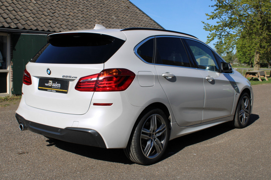 BMW 2 Serie Active Tourer 225xe PHEV High Exe SOh 90.6% M-SPORT LEER LED NAVI 36000KM!!!