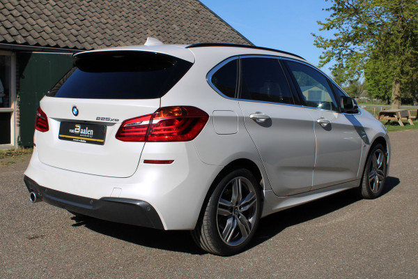 BMW 2 Serie Active Tourer 225xe PHEV High Exe SOh 90.6% M-SPORT LEER LED NAVI 36000KM!!!