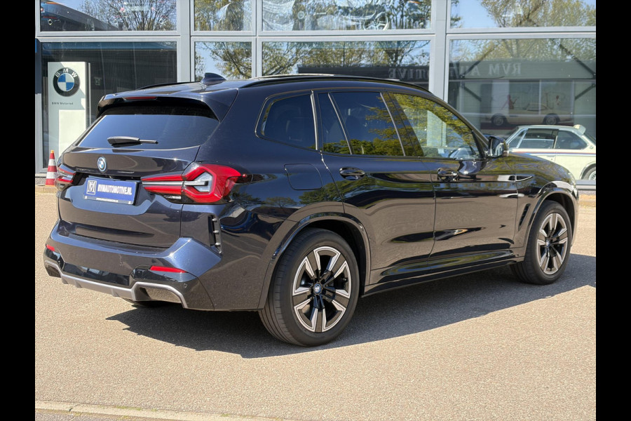 BMW iX3 High Executive 80 kWh M SPORT | PANORAMA DAK | LEDER | SOH 99% | APPLE CARPLAY