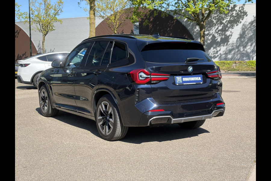 BMW iX3 High Executive 80 kWh M SPORT | PANORAMA DAK | LEDER | SOH 99% | APPLE CARPLAY