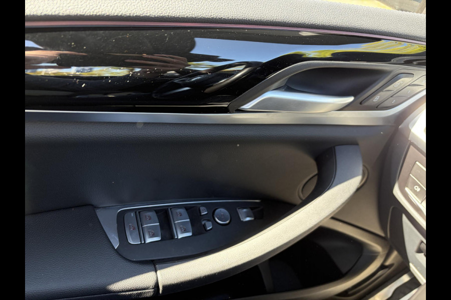 BMW iX3 High Executive 80 kWh M SPORT | PANORAMA DAK | LEDER | SOH 99% | APPLE CARPLAY