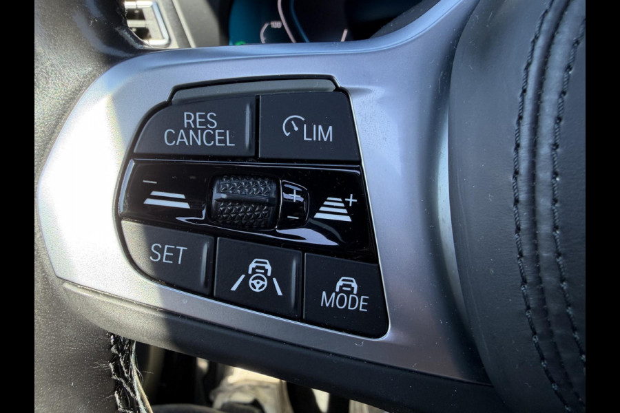 BMW iX3 High Executive 80 kWh M SPORT | PANORAMA DAK | LEDER | SOH 99% | APPLE CARPLAY