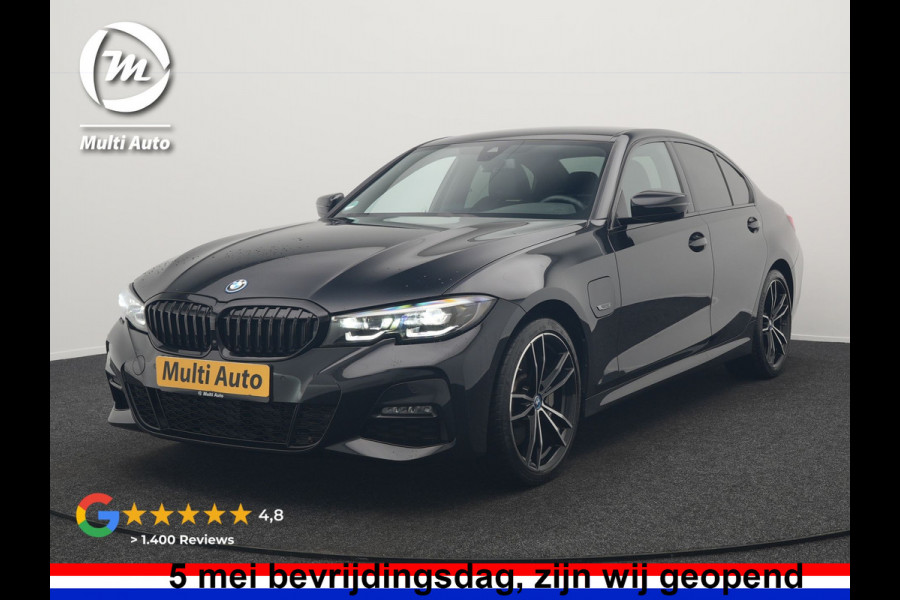BMW 3-serie 330e M Sport PHEV 293pk Dealer O.H. | Adaptief Onderstel | Sfeerverlichting | Alcantara Sportstoelen Verwarmd | Virtual | Apple Carplay | Navigatie | Cruise Control | DAB | 19"L.M | Plug In Hybrid
