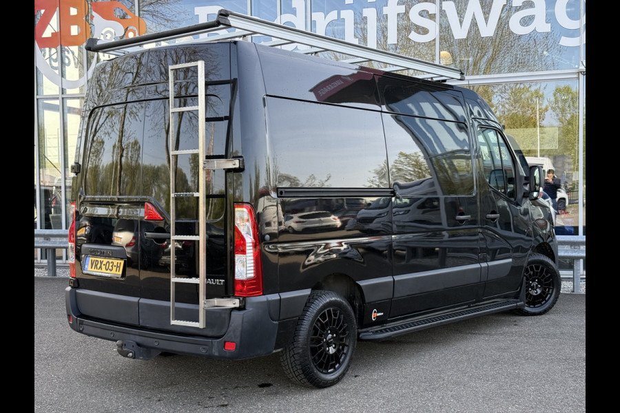 Renault Master T35 2.3 dCi 150 L2H2 ZB-Edition | Trekhaak | Carplay | Treeplanken | 18'' Sportvelgen