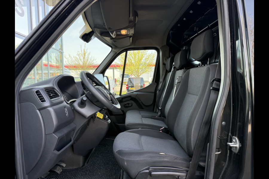 Renault Master T35 2.3 dCi 150 L2H2 ZB-Edition | Trekhaak | Carplay | Treeplanken | 18'' Sportvelgen