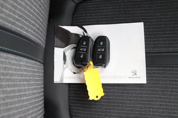Peugeot 3008 1.2 Allure*130PK*ECC*CRUISE*NAVI*CAM*CARPLAY*