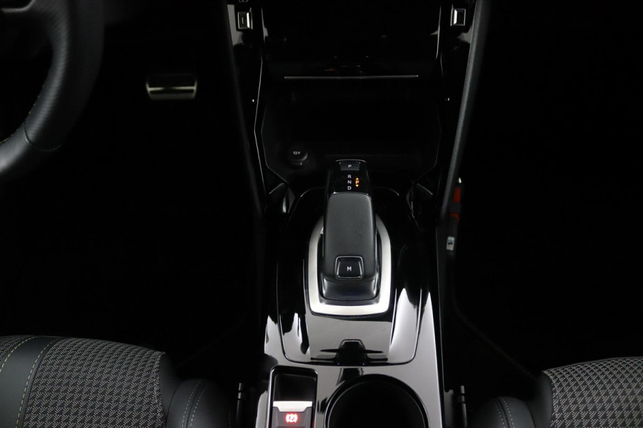 Peugeot 208 1.2 GT*AUTOM.*ECC*CRUISE*NAVI*CAM*CARPLAY