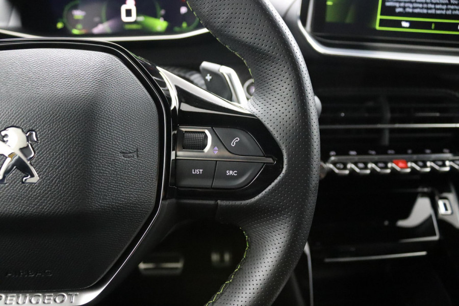 Peugeot 208 1.2 GT*AUTOM.*ECC*CRUISE*NAVI*CAM*CARPLAY