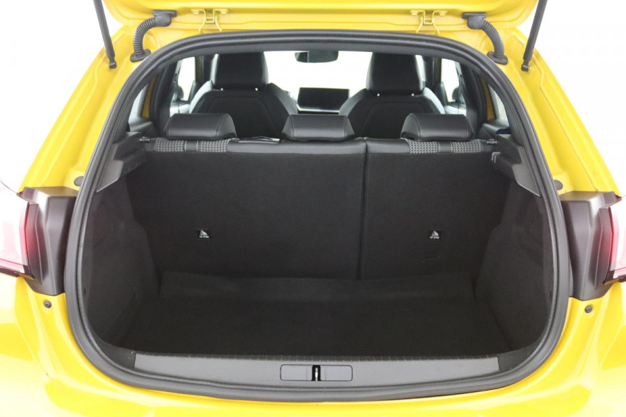 Peugeot 208 1.2 GT*AUTOM.*ECC*CRUISE*NAVI*CAM*CARPLAY