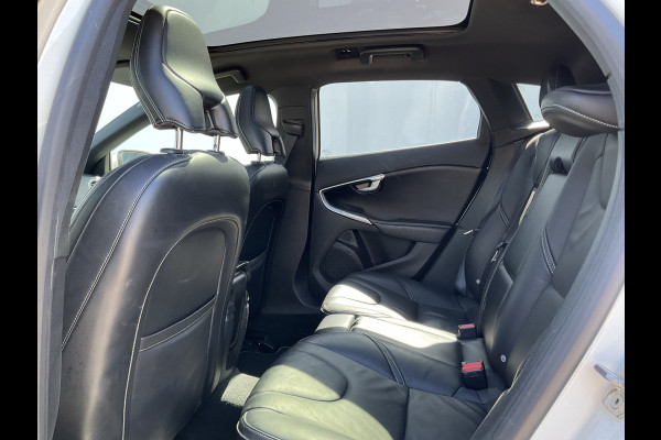 Volvo V40 2.0 D3 Business Sport Automaat Pano Nav/Cam Stoelverw Leer Orig.NL Voll.Onderhouden!