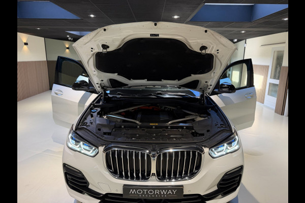 BMW X5 XDrive45e High Executive|Crystal Pook|Skylounge|Leder|HuD