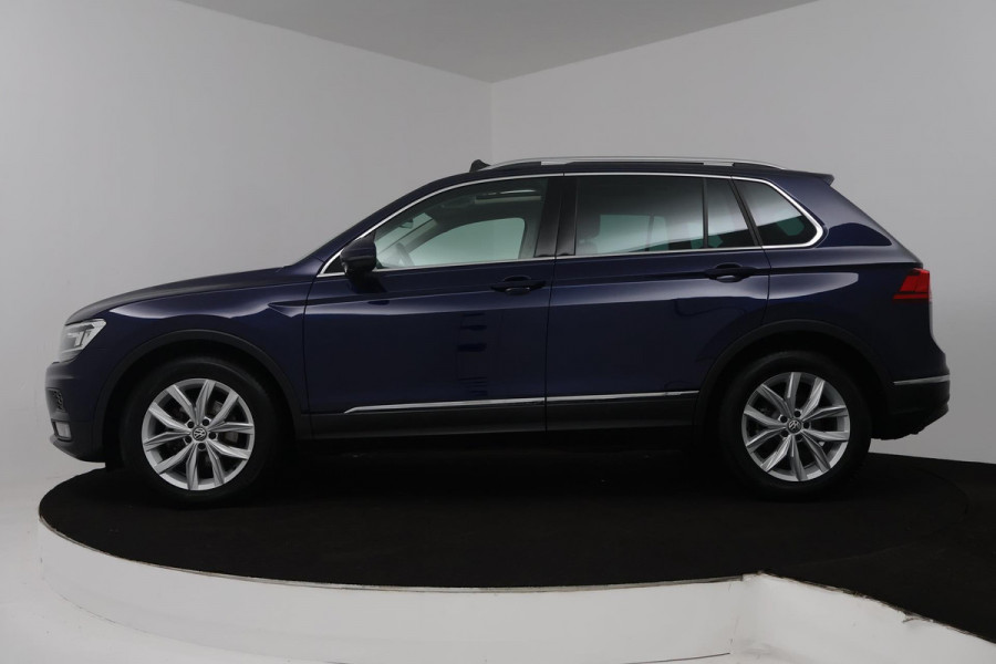 Volkswagen Tiguan 1.5 TSI ACT Highline (PANORAMADAK, DIGITALE COCKPIT, ACHTERUITRIJCAMERA, STOELVERWARMING, ADAPTIEF CRUISE)