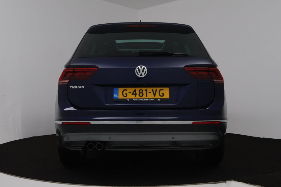 Volkswagen Tiguan 1.5 TSI ACT Highline (PANORAMADAK, DIGITALE COCKPIT, ACHTERUITRIJCAMERA, STOELVERWARMING, ADAPTIEF CRUISE)