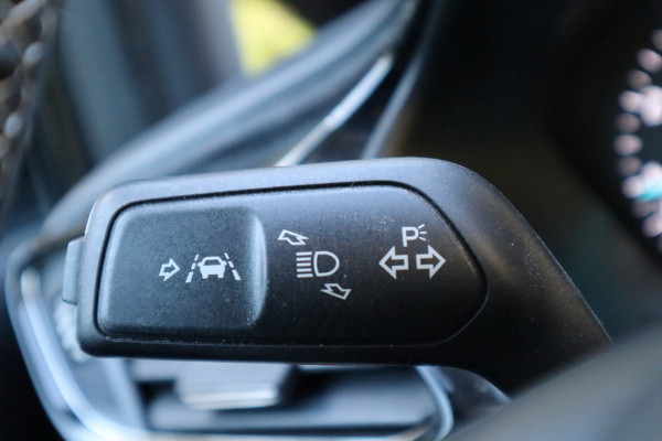 Ford Fiesta 1.0 EcoBoost Titanium | Carplay | Parkeersensoren |