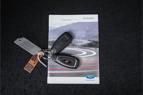 Ford Fiesta 1.5 EcoBoost ST-3 Pano B&O Winter Pack Camera Recaro CarPlay