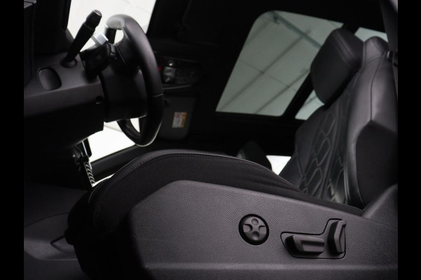 Peugeot 3008 1.6 HYbrid 225 GT | SOH 91,2% | Panoramadak | Leder | Stoelverwarming | 360 Camera | Massage | Adaptive cruise | Focal Sound | Carplay | Keyless | Full LED | Navigatie | PHEV | Plug In