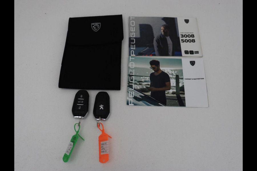 Peugeot 3008 1.6 HYbrid 225 GT | SOH 91,2% | Panoramadak | Leder | Stoelverwarming | 360 Camera | Massage | Adaptive cruise | Focal Sound | Carplay | Keyless | Full LED | Navigatie | PHEV | Plug In