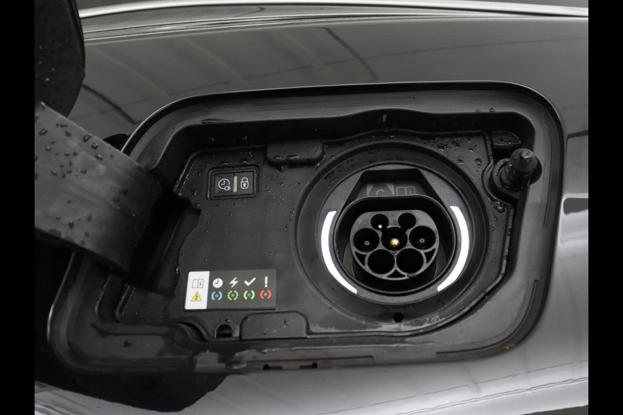 Peugeot 3008 1.6 HYbrid 225 GT | SOH 91,2% | Panoramadak | Leder | Stoelverwarming | 360 Camera | Massage | Adaptive cruise | Focal Sound | Carplay | Keyless | Full LED | Navigatie | PHEV | Plug In