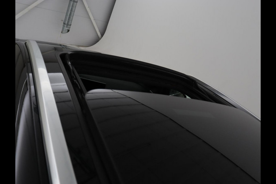 Peugeot 3008 1.6 HYbrid 225 GT | SOH 91,2% | Panoramadak | Leder | Stoelverwarming | 360 Camera | Massage | Adaptive cruise | Focal Sound | Carplay | Keyless | Full LED | Navigatie | PHEV | Plug In