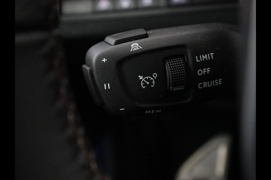 Peugeot 3008 1.6 HYbrid 225 GT | SOH 91,2% | Panoramadak | Leder | Stoelverwarming | 360 Camera | Massage | Adaptive cruise | Focal Sound | Carplay | Keyless | Full LED | Navigatie | PHEV | Plug In