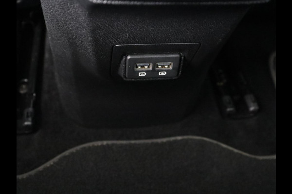 Peugeot 3008 1.6 HYbrid 225 GT | SOH 91,2% | Panoramadak | Leder | Stoelverwarming | 360 Camera | Massage | Adaptive cruise | Focal Sound | Carplay | Keyless | Full LED | Navigatie | PHEV | Plug In