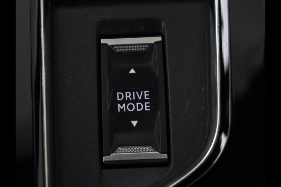 Peugeot 3008 1.6 HYbrid 225 GT | SOH 91,2% | Panoramadak | Leder | Stoelverwarming | 360 Camera | Massage | Adaptive cruise | Focal Sound | Carplay | Keyless | Full LED | Navigatie | PHEV | Plug In