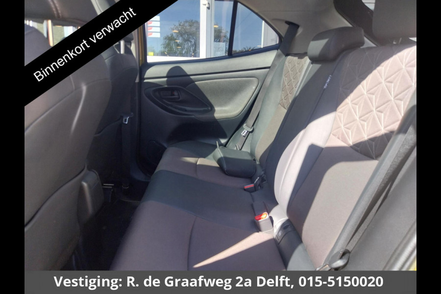 Toyota Yaris Cross 1.5 Hybrid Executive Bi-Tone | Panoramadak | Dodehoek Detectie | HUD | Navigatie